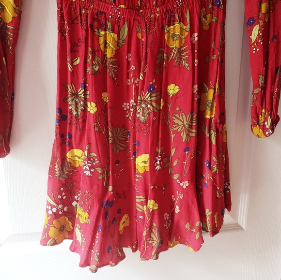 EXPRESS Ruffle Wrap Dress - Picture 9 of 10